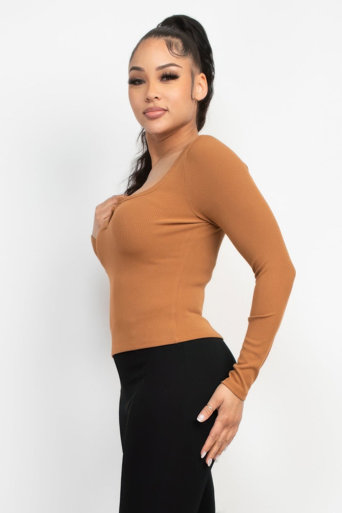 Basic Long Sleeve Solid V-collared Neck Top