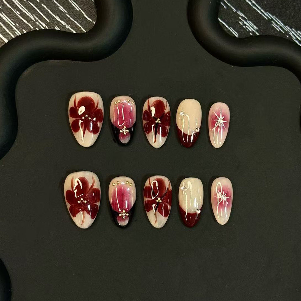 Medium Almond Winter Red Smudge French Press on Nails