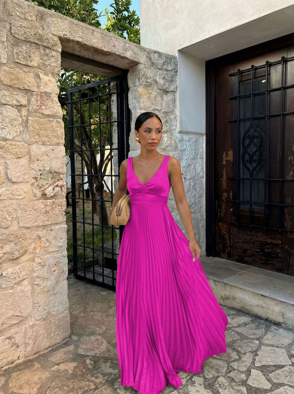 Summer Vacation Pleated V Neck Brace Dress